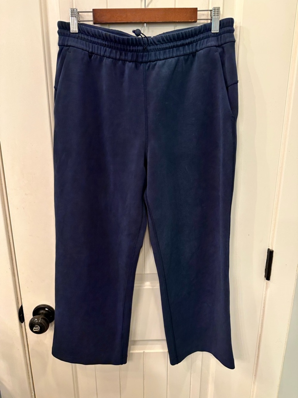 Lululemon Softstreme High-Rise Straight Leg Crop Pants True Navy Size 10 - Picture 3 of 7